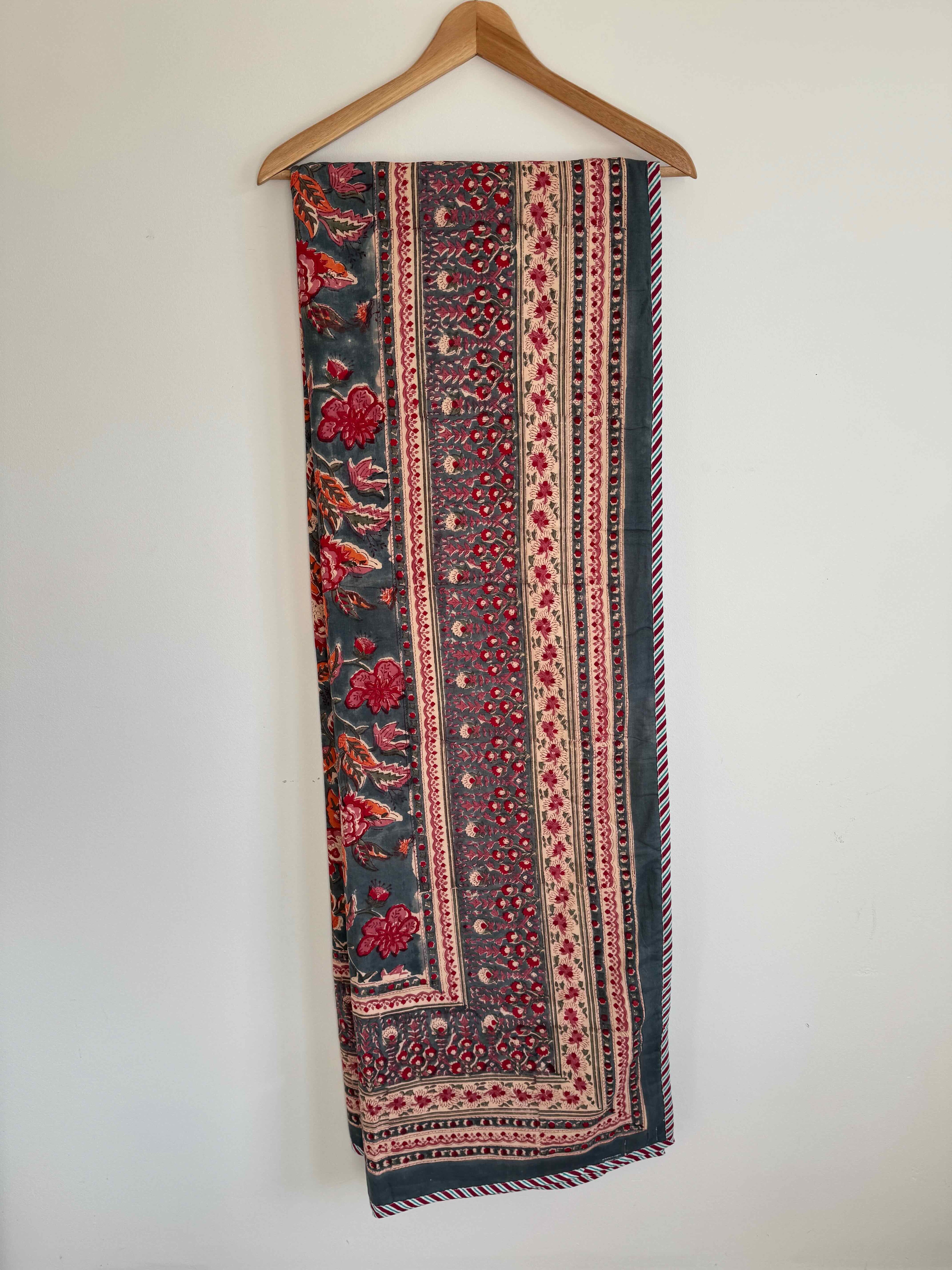 Crimson Meadow Cotton Quilt - 170 x 220cm