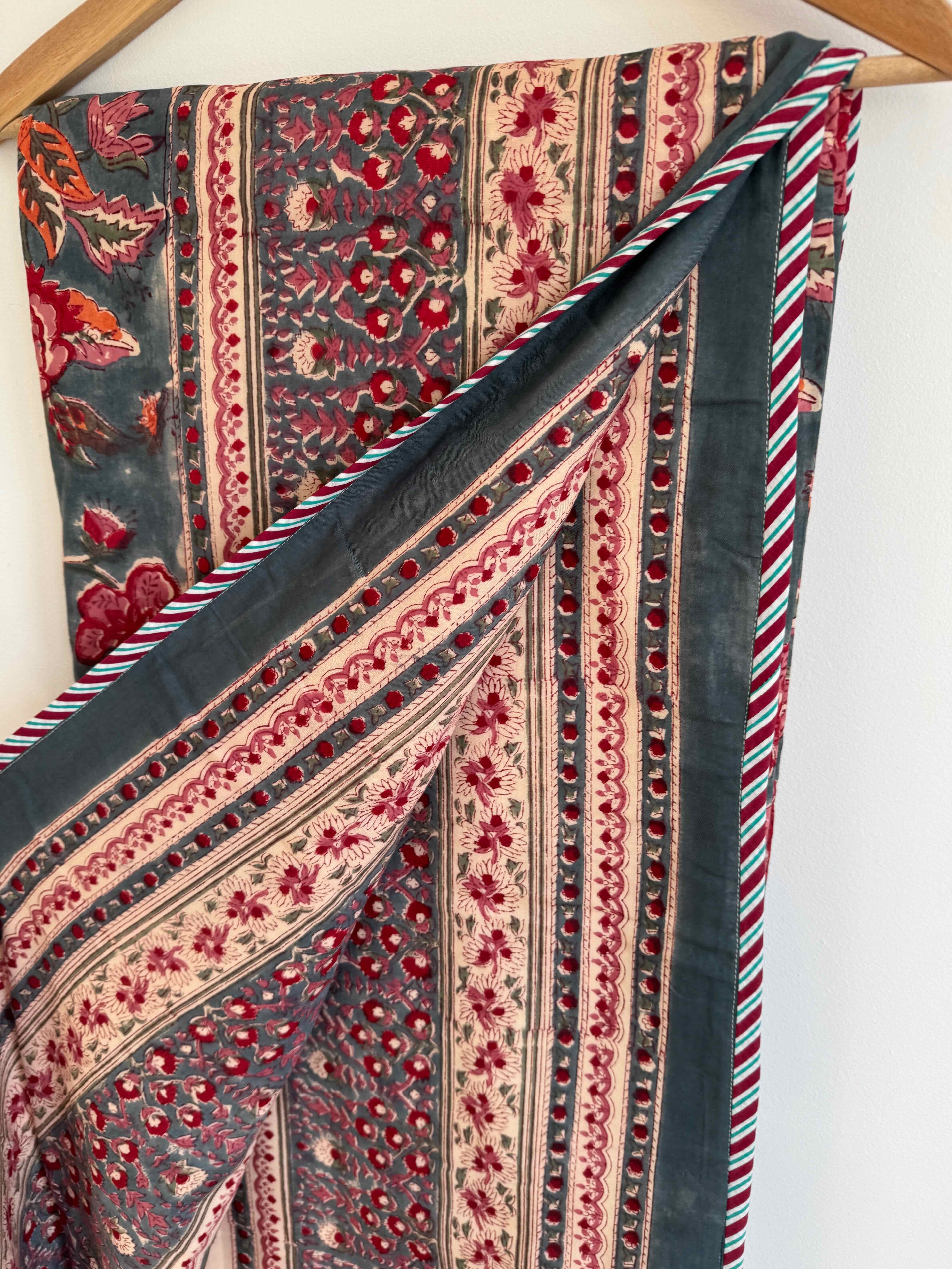 Crimson Meadow Cotton Quilt - 170 x 220cm