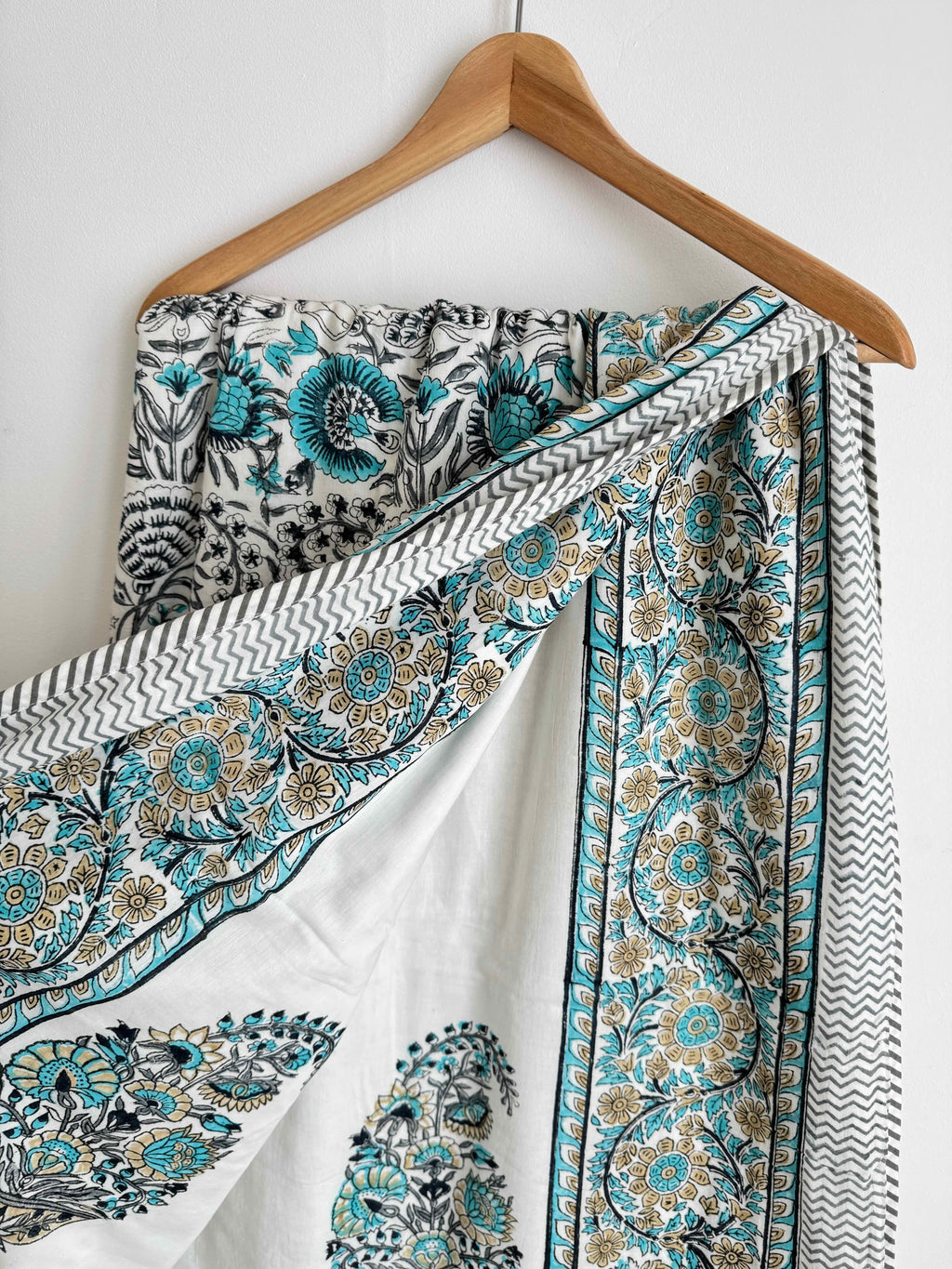 Blue Floral Lightweight Cotton Quilt - King Bed Size