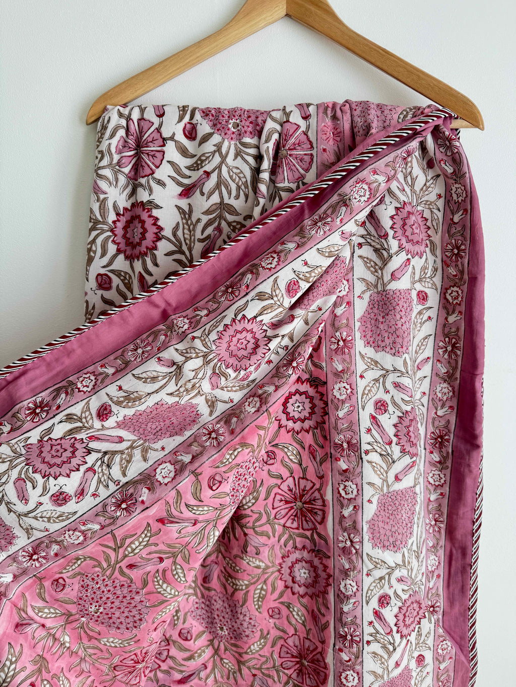 White & Pink Floral Lightweight Cotton Quilt - King Bed Size