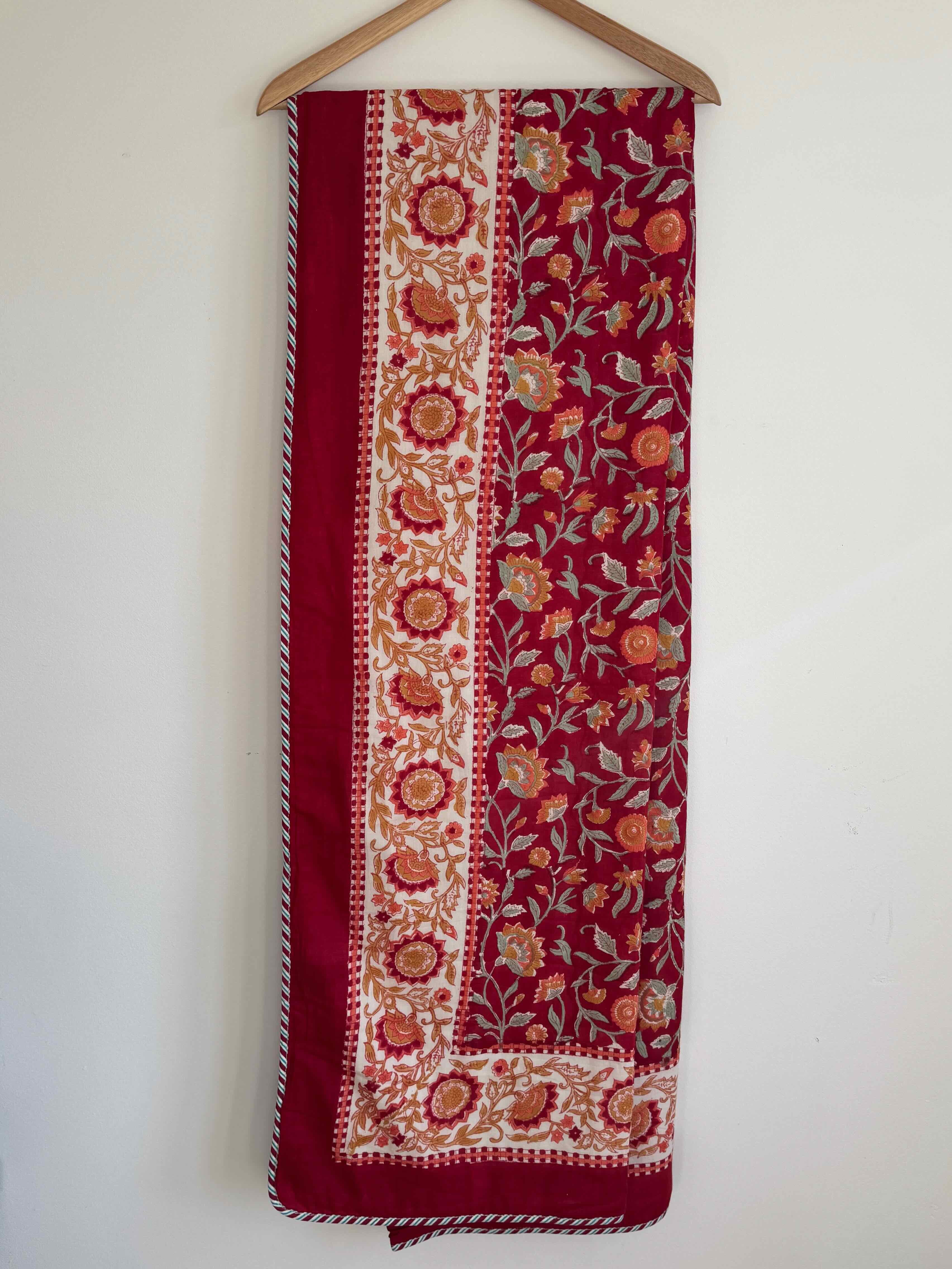 Ruby Vine Cotton Quilt - 170 x 220cm