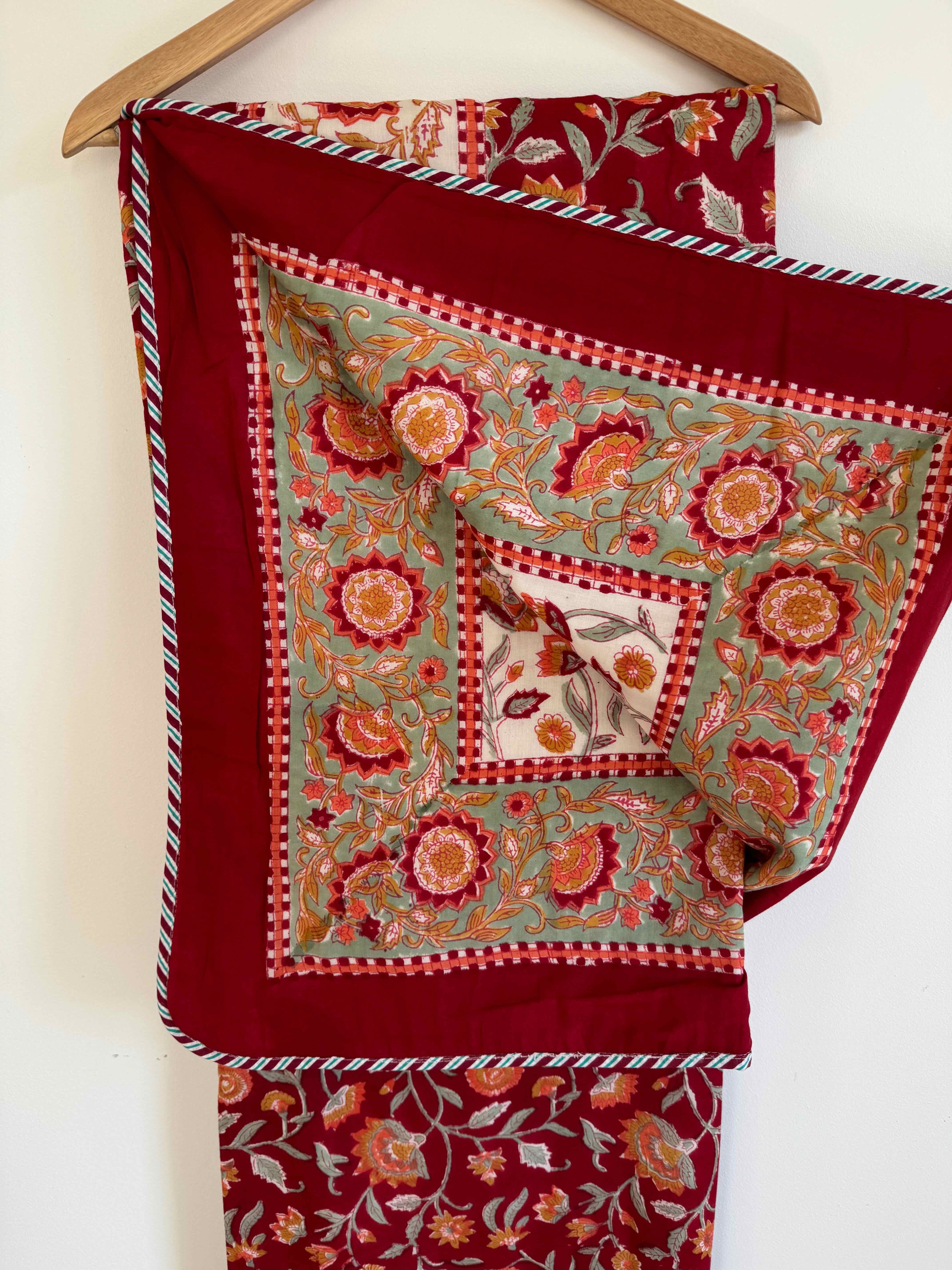 Ruby Vine Cotton Quilt - 170 x 220cm