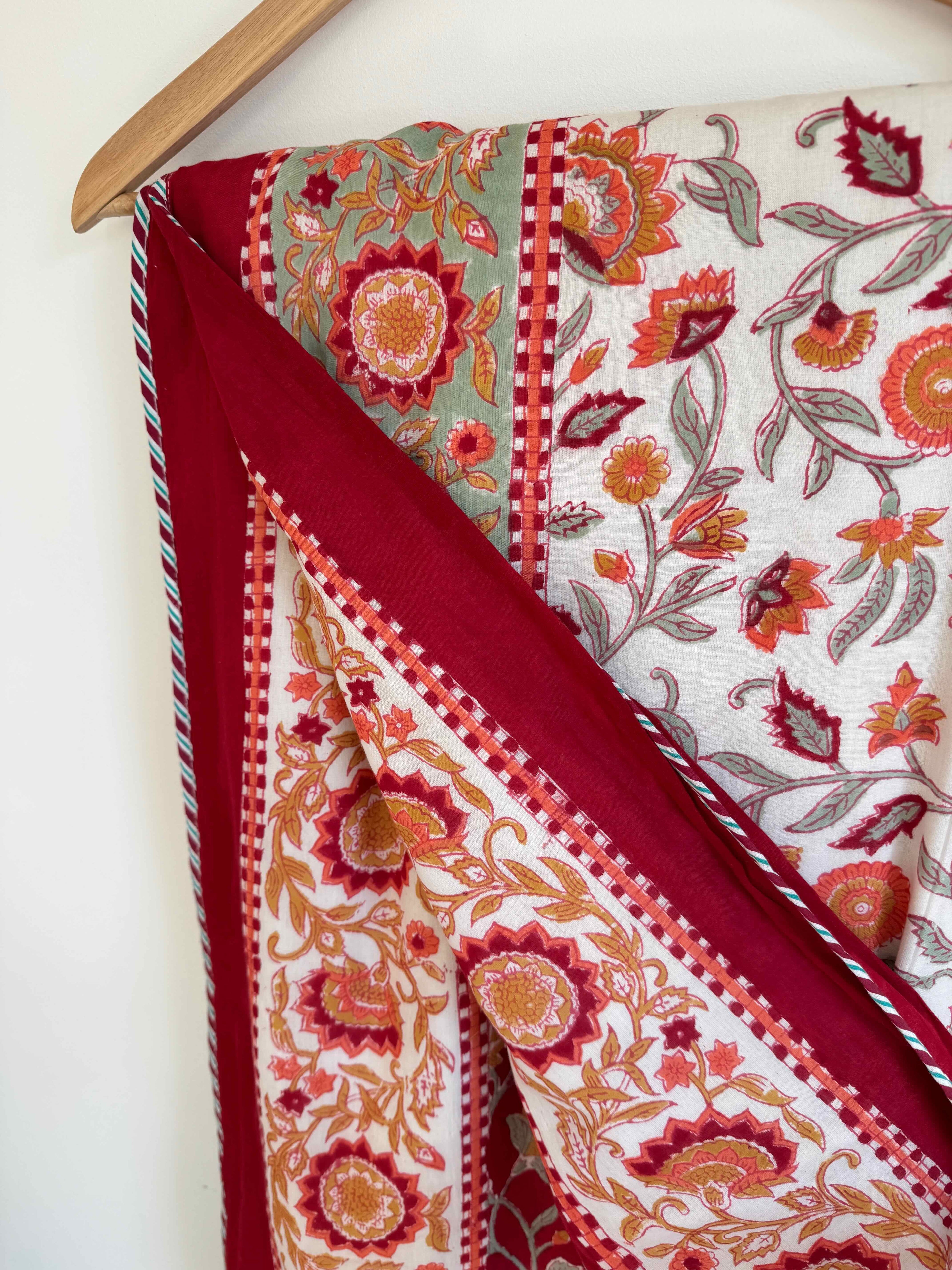 Ruby Vine Cotton Quilt - 170 x 220cm
