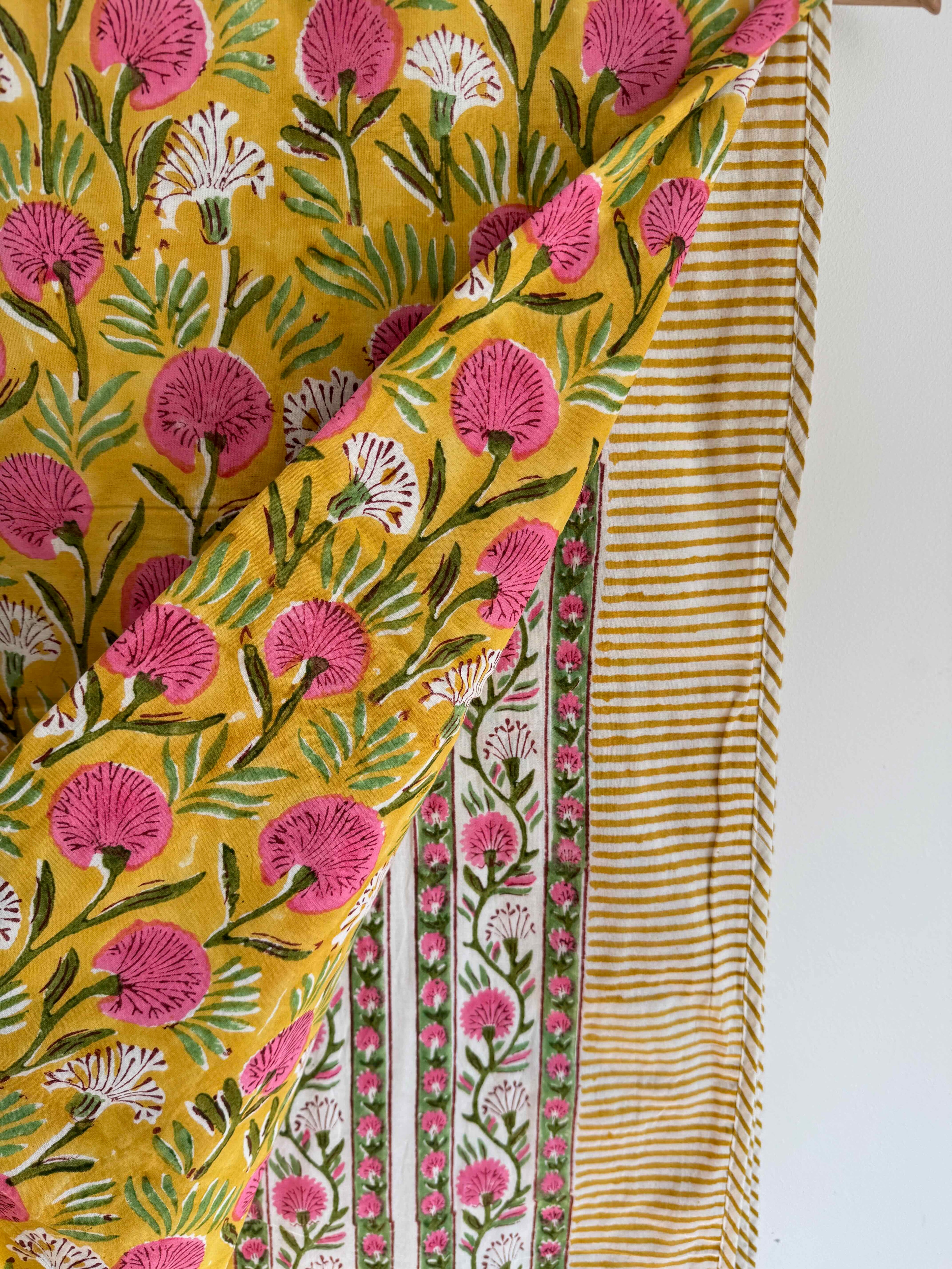 Sun Meadow Cotton Quilt - 170 x 220cm