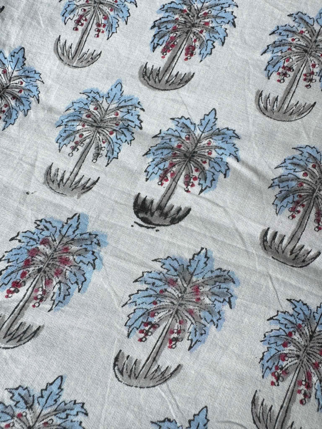 Blue Palm Trees Lightweight Cotton Quilt - Double Bed Size
