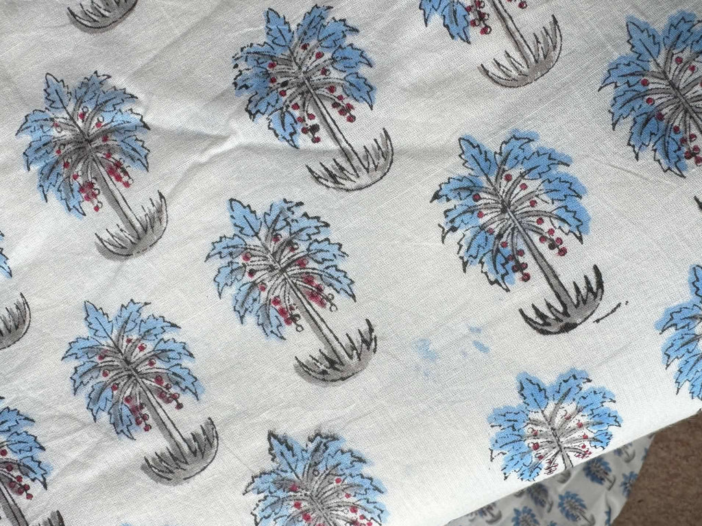 Blue Palm Trees Lightweight Cotton Quilt - Double Bed Size