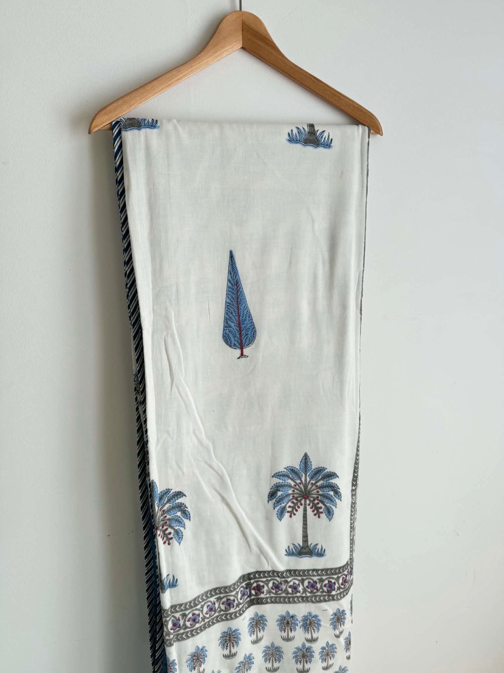 Blue Palm Trees Lightweight Cotton Quilt - Double Bed Size